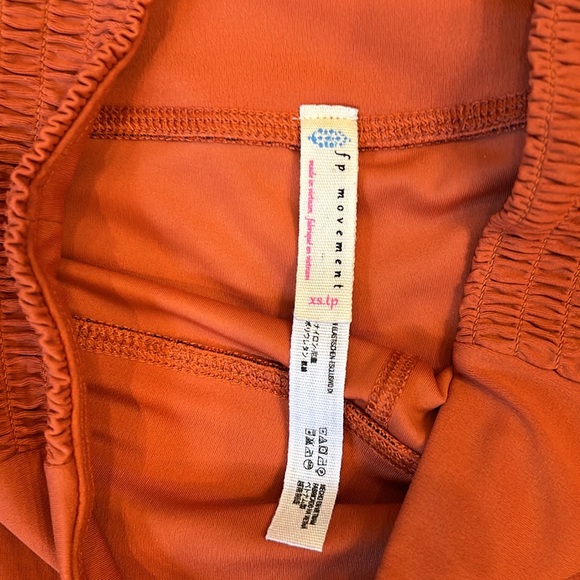 Free People Movement Starlight Ruffled Bottom Leggings - Picture 9 of 12